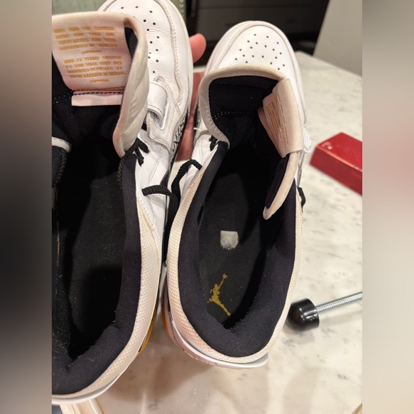 Men’s Jordan Legacy 312 Low, Black/Yelow Ochre/White, Sz 13, good pre owned cond - Picture 10 of 11
